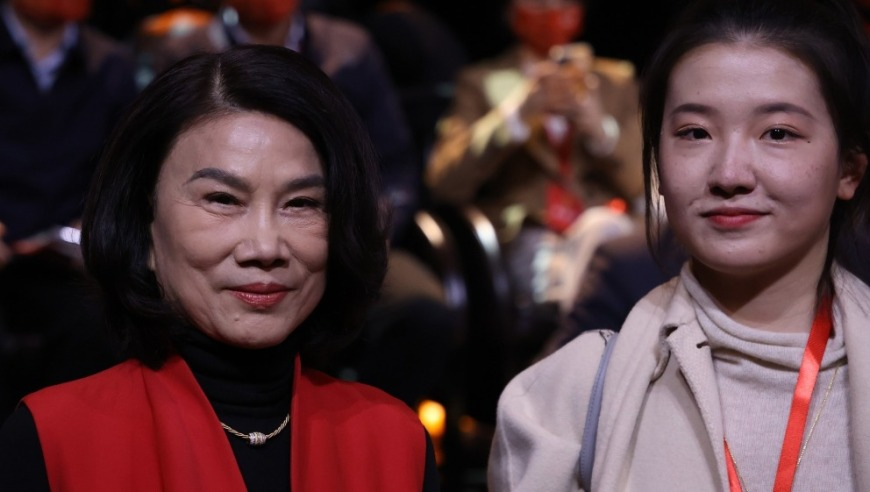 白小姐期期准开奖结果小说,为何选择张艺兴出演敦煌话剧,最佳精选解释落实_基础版V2.33